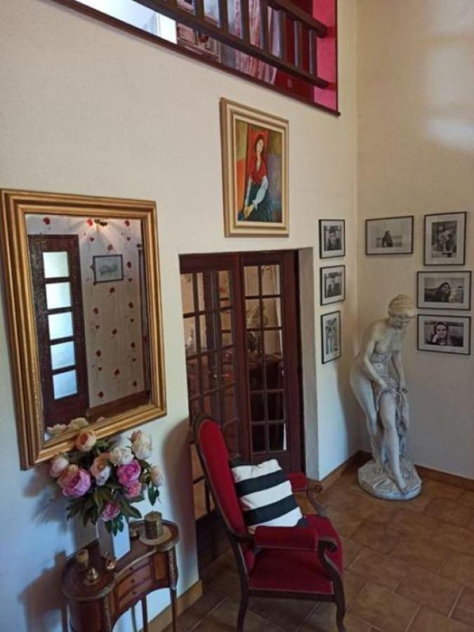 Les Pierres Blanches Bed & Breakfast Bonneuil-Matours Exterior photo